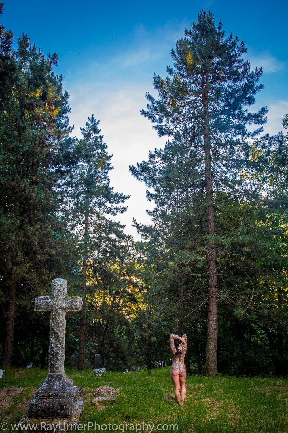 Vancouver-Fine-Art-Nude-Photography-Graveyard-012.jpg
